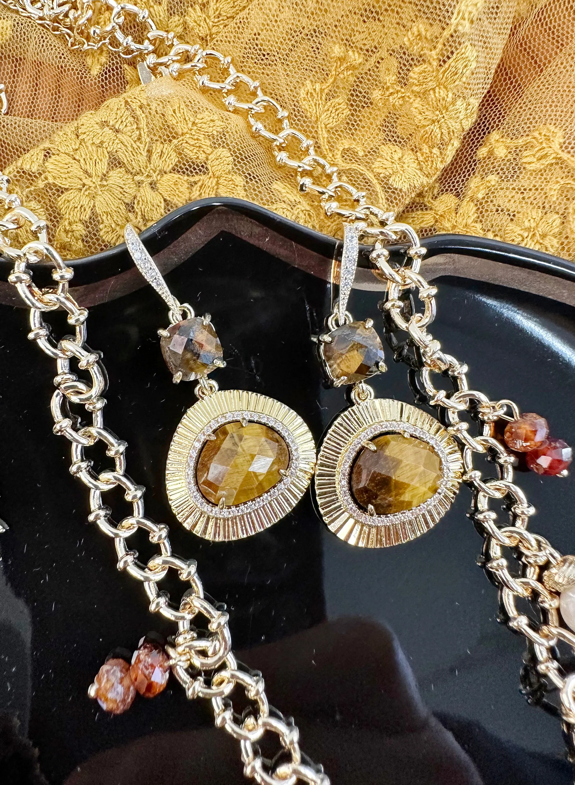 Tiger-eye Stone Teardrop Earrings KE019