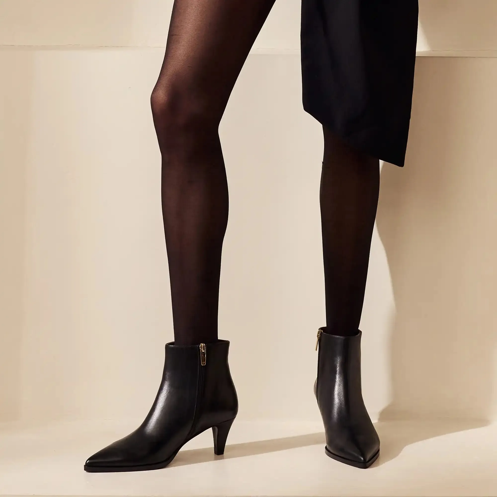 Vendôme Lola black calfskin leather boots